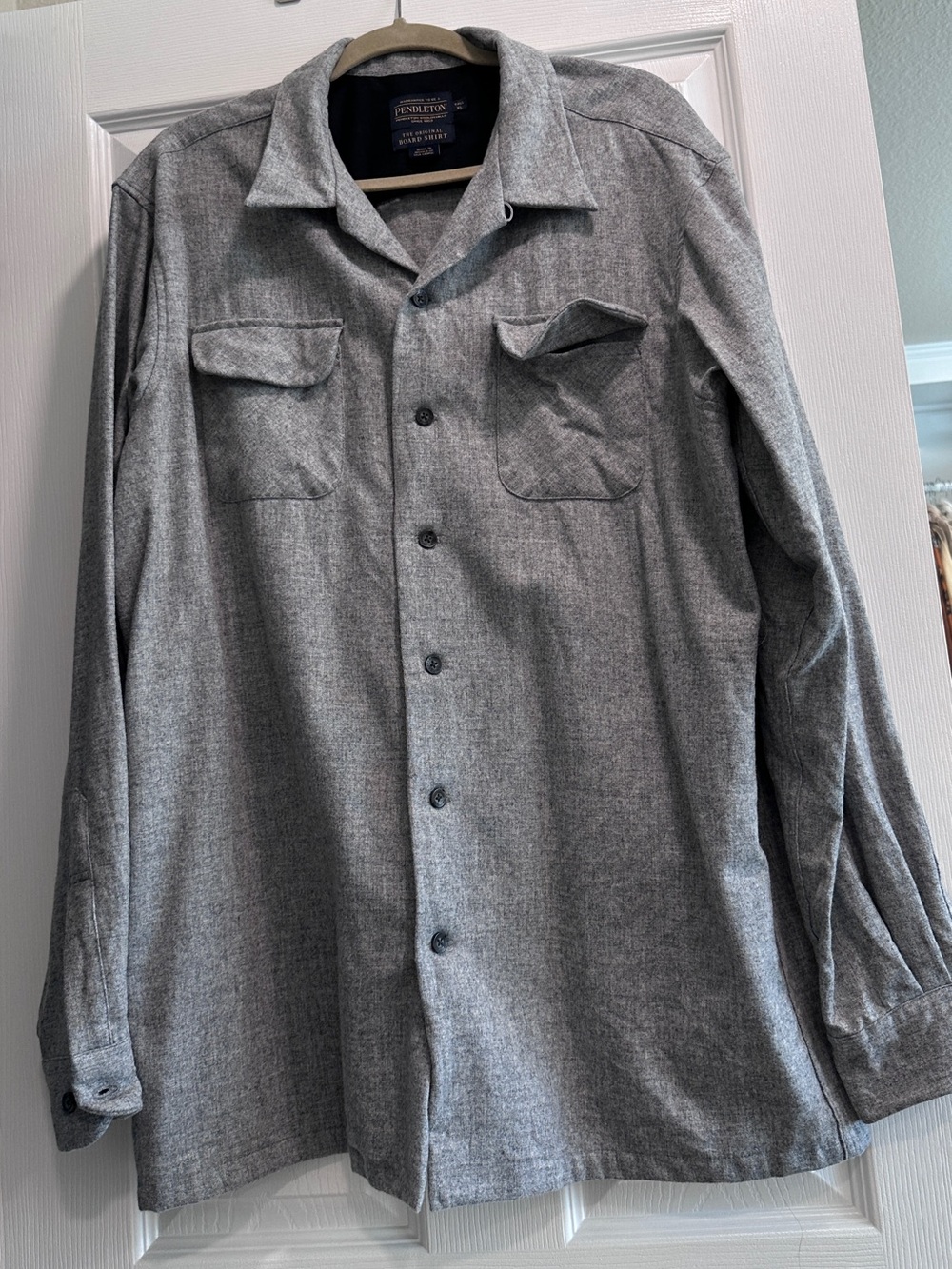 Pendleton Gray Button-Up Lightweight Wool Shirt